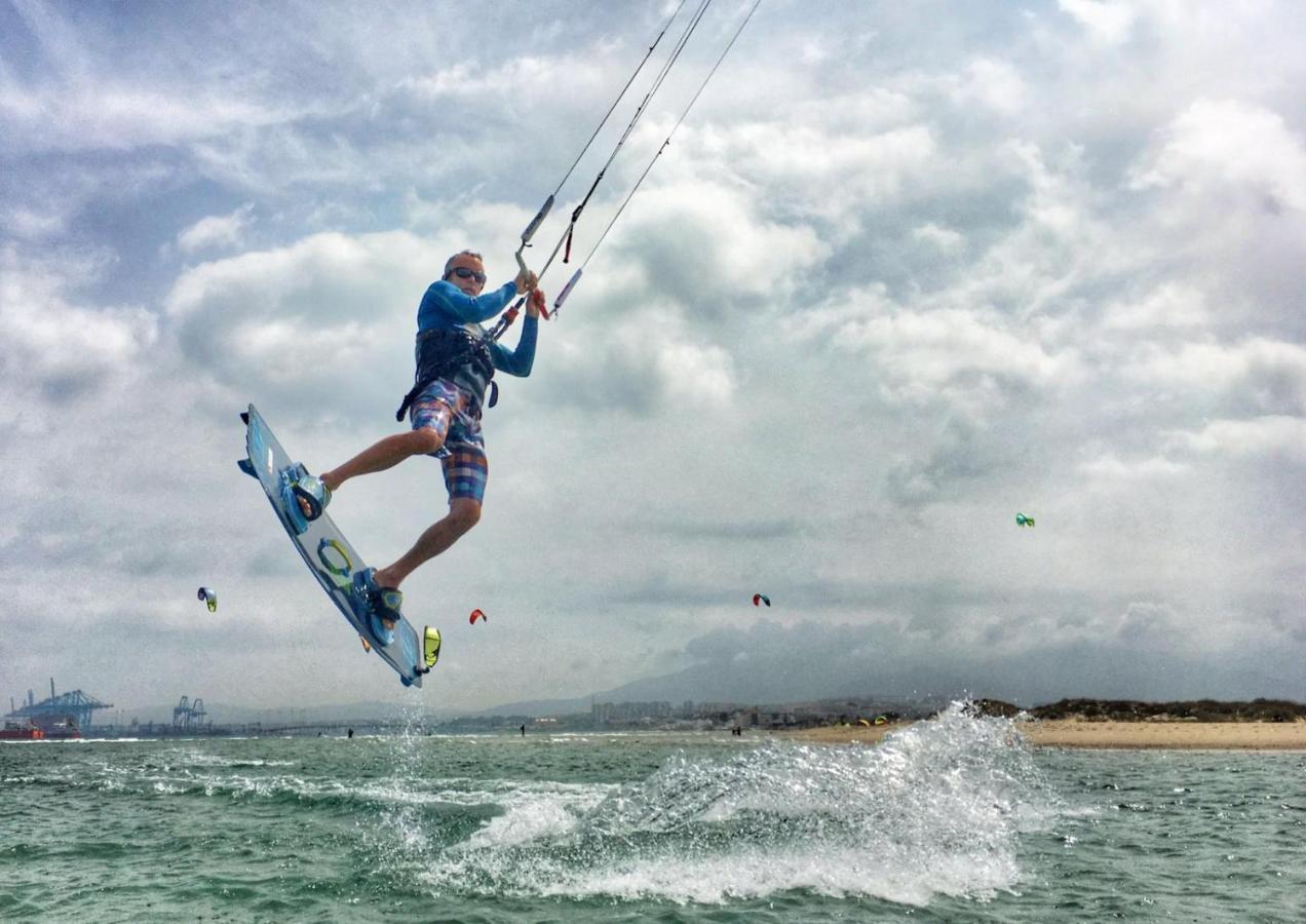 High Flyers Kite House Hotel Тарифа Екстериор снимка